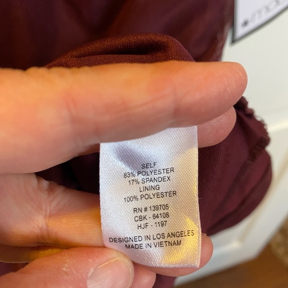 Dress - Picture 8 of 10